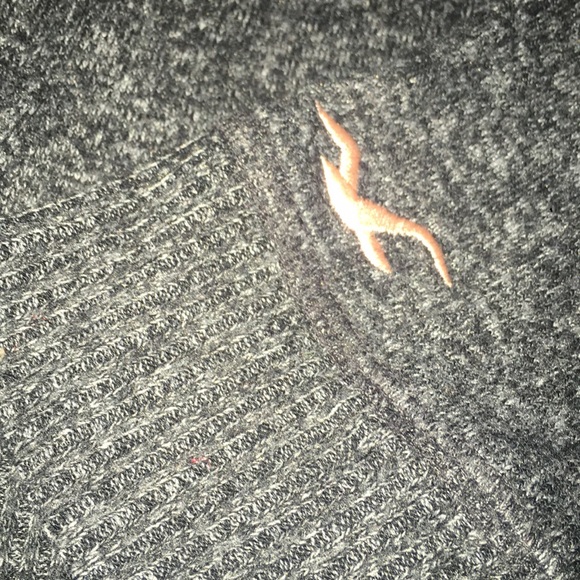 sweater - Picture 2 of 2